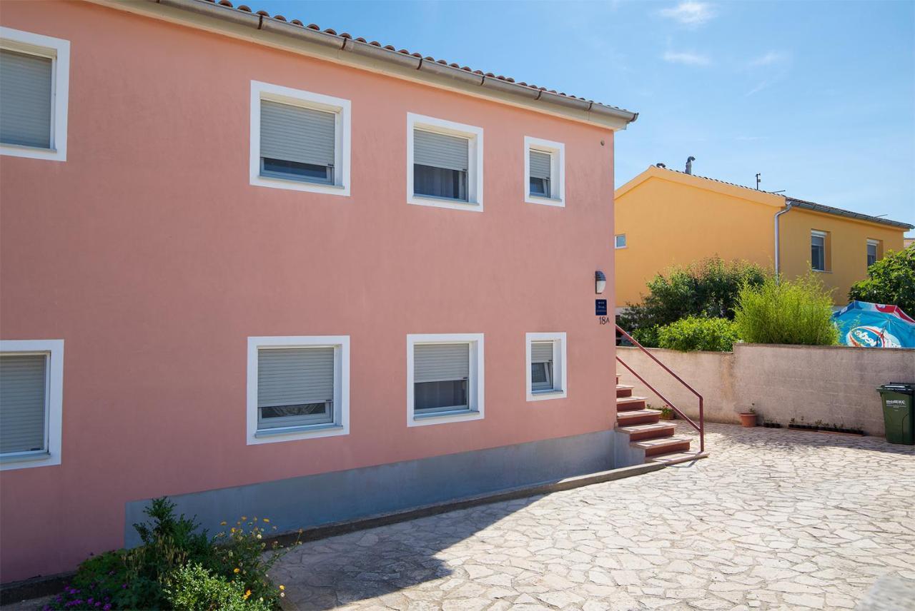 Apartmani Dujmovic Medulin Exterior foto
